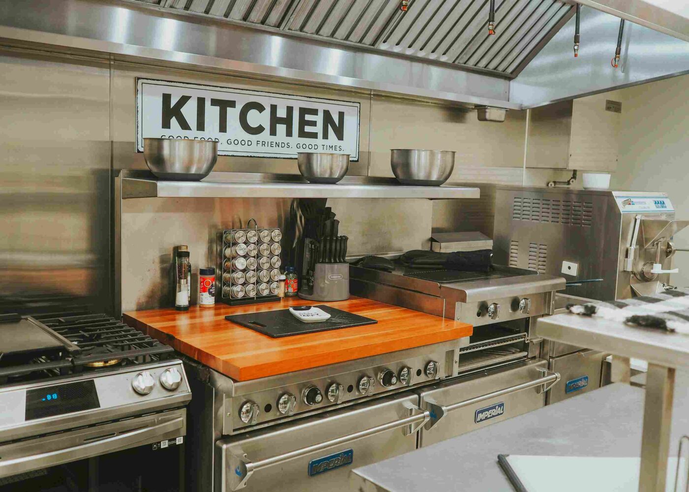 Buying New vs. Used Kitchen Equipment in NJ